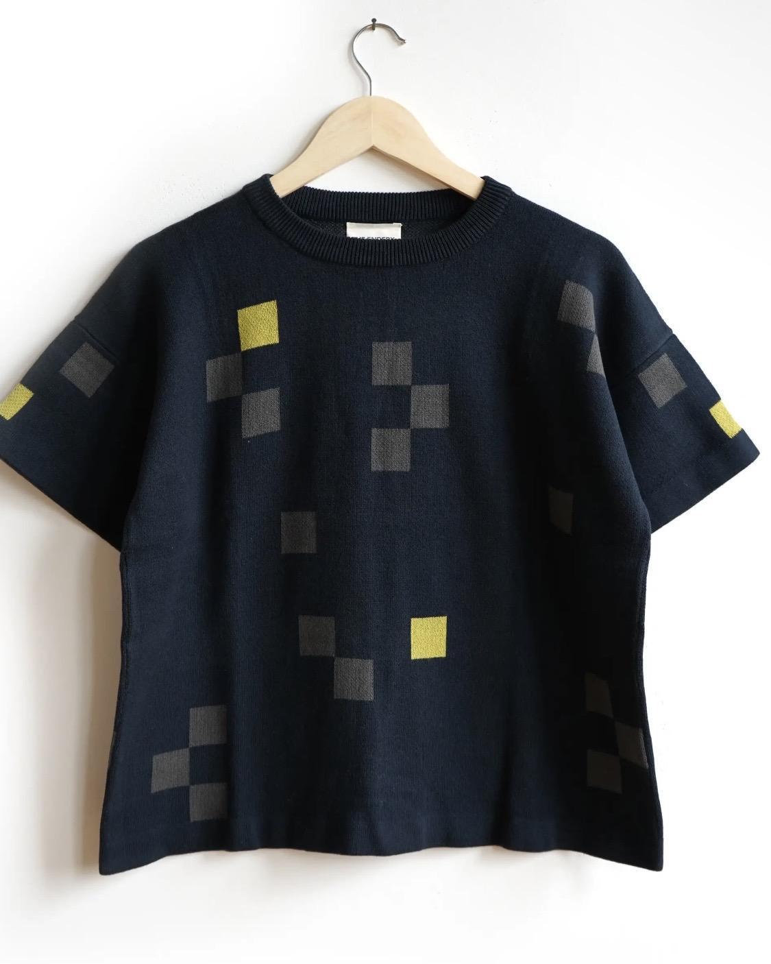 The Endery Albers Short Sleeve Sweater Tee in Atlantic (Navy/Grey/Yellow)