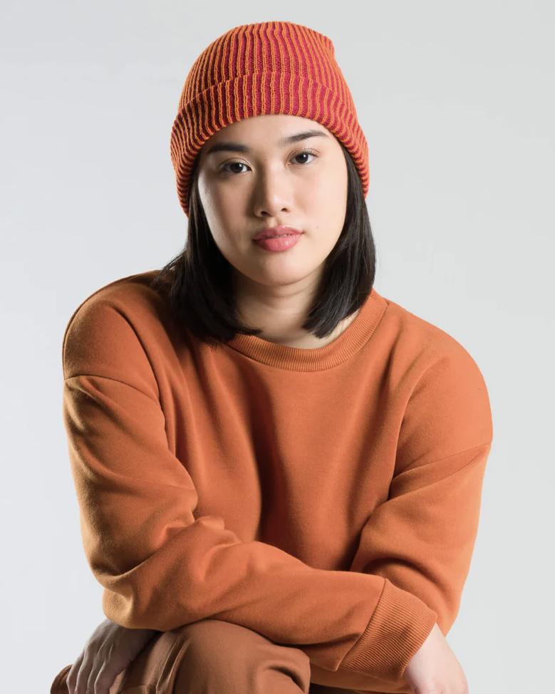 Verloop Simple Rib Knit Beanie Hat in Red Flame