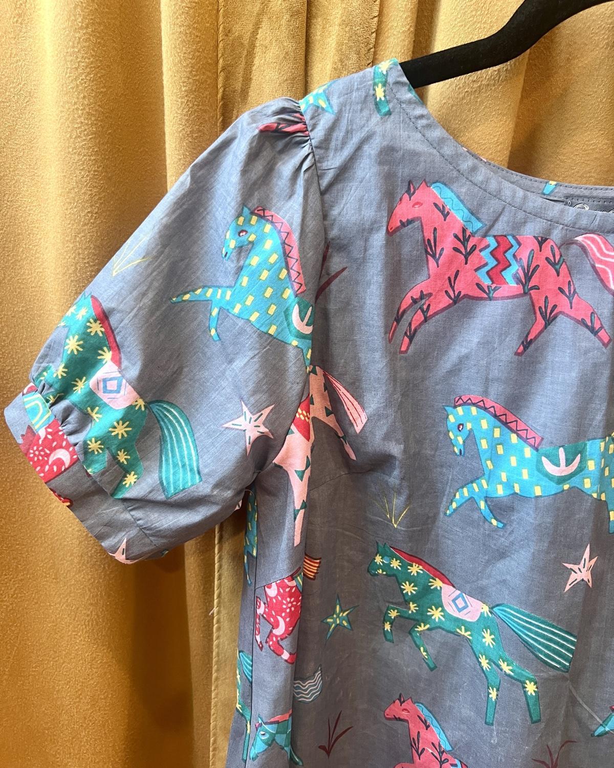 Squasht Puff Sleeve Top in Gray Horses Print