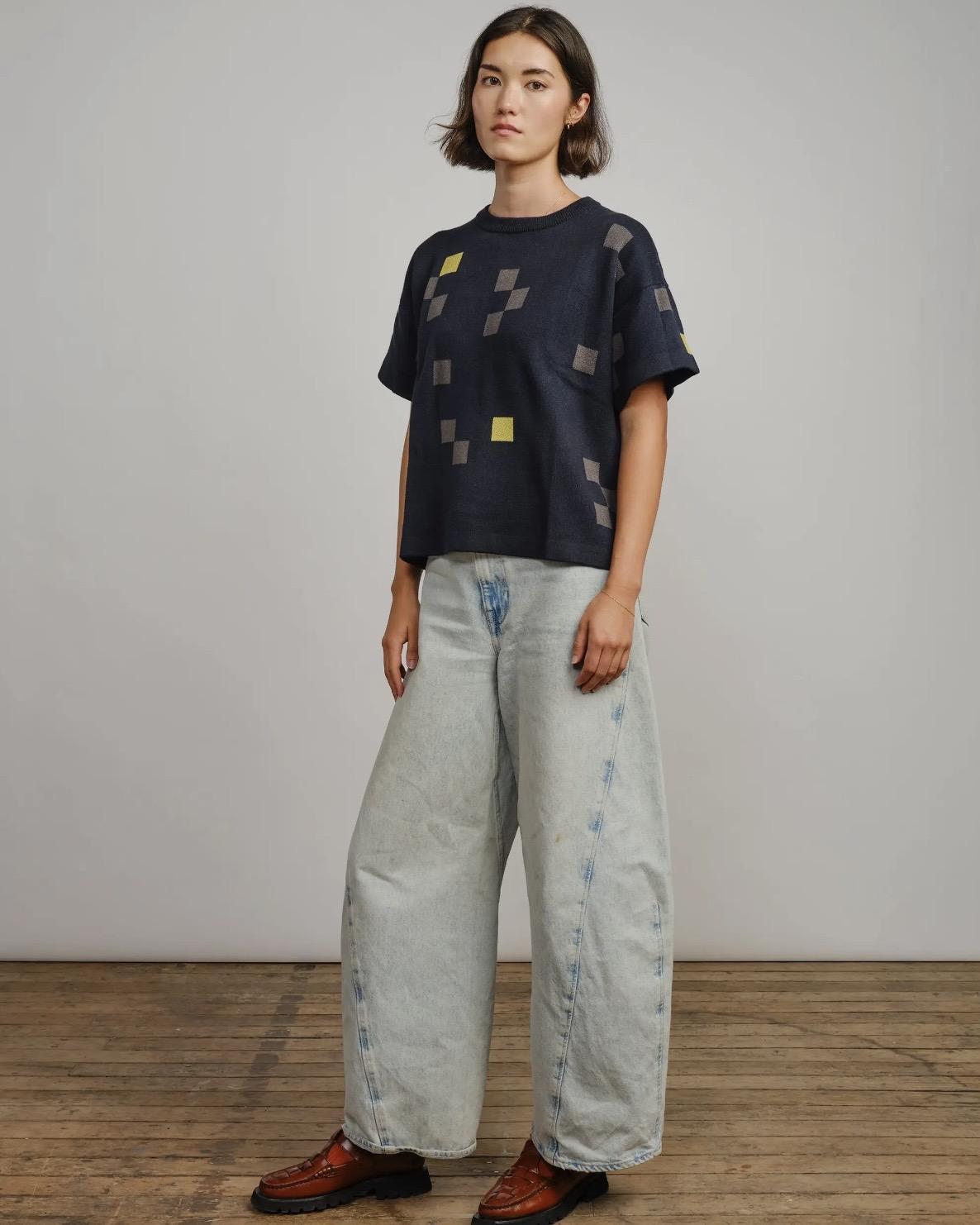 The Endery Albers Short Sleeve Sweater Tee in Atlantic (Navy/Grey/Yellow)