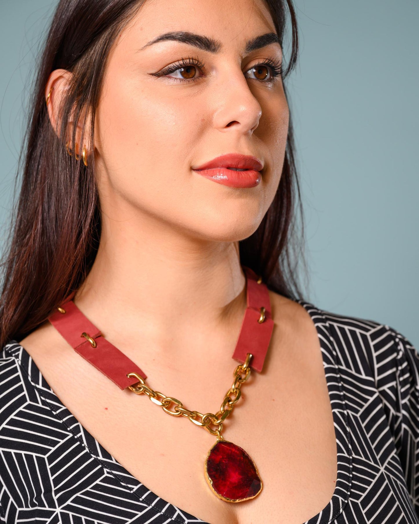 Beltshazzar Femme Cherry Agate Leather Necklace on Brass