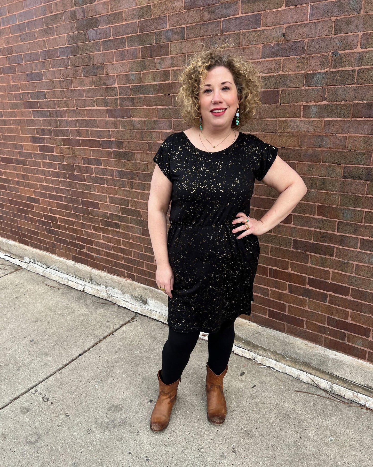 Fayru Cinched Waist Dress in Black with Gold Speckles