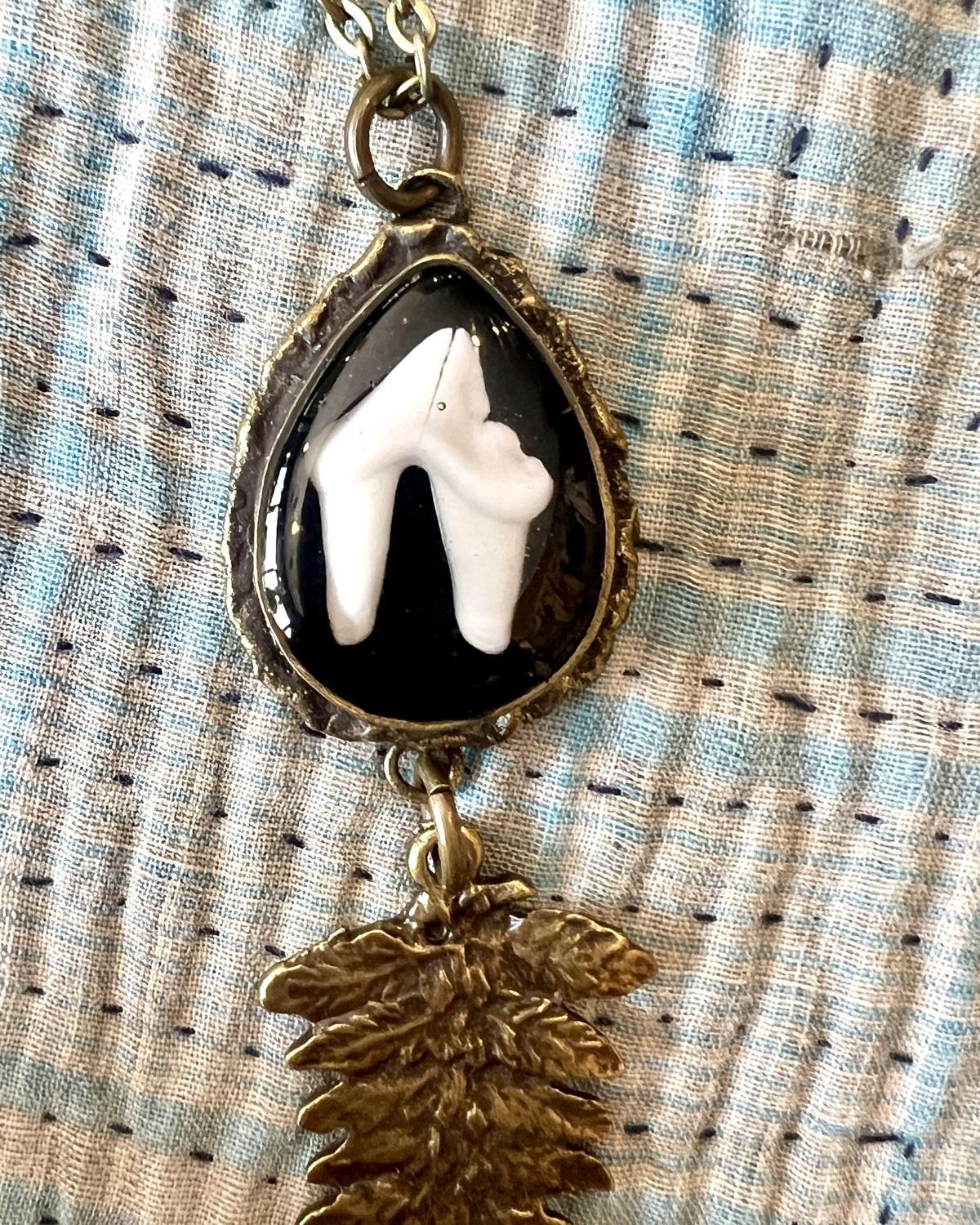 Pajaro Negro Coyote Canine with Fern Leaf Necklace in a Wax Sealed Box