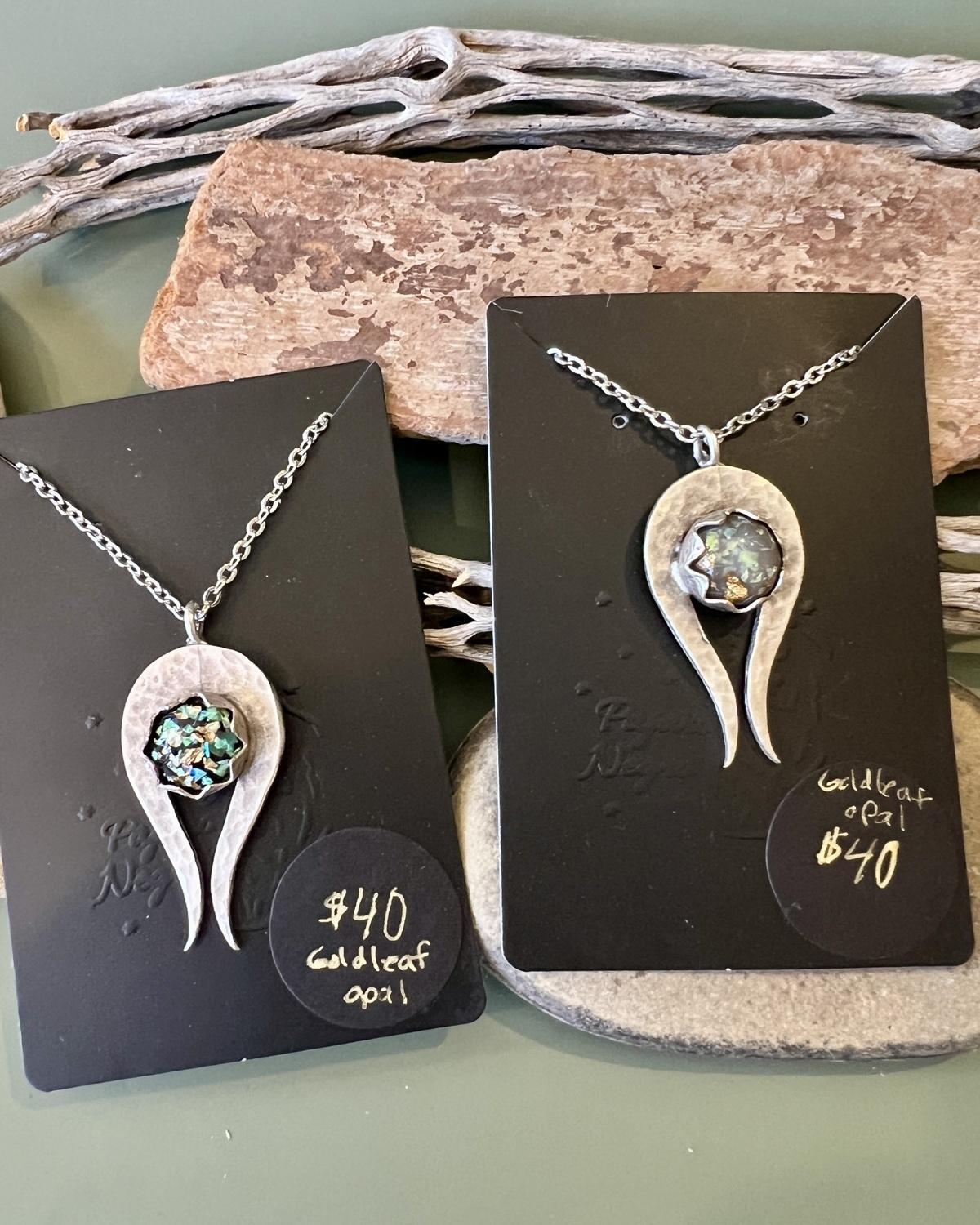 Pajaro Negro Gold Leaf Opal Hammered Silver Statment Necklace