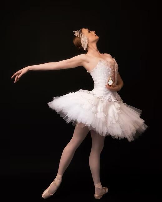 Odette Parfum Co - Reine des Cygnes