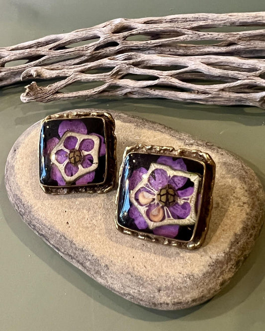 Pajaro Negro Striped Lady Bugs and Okra Earrings