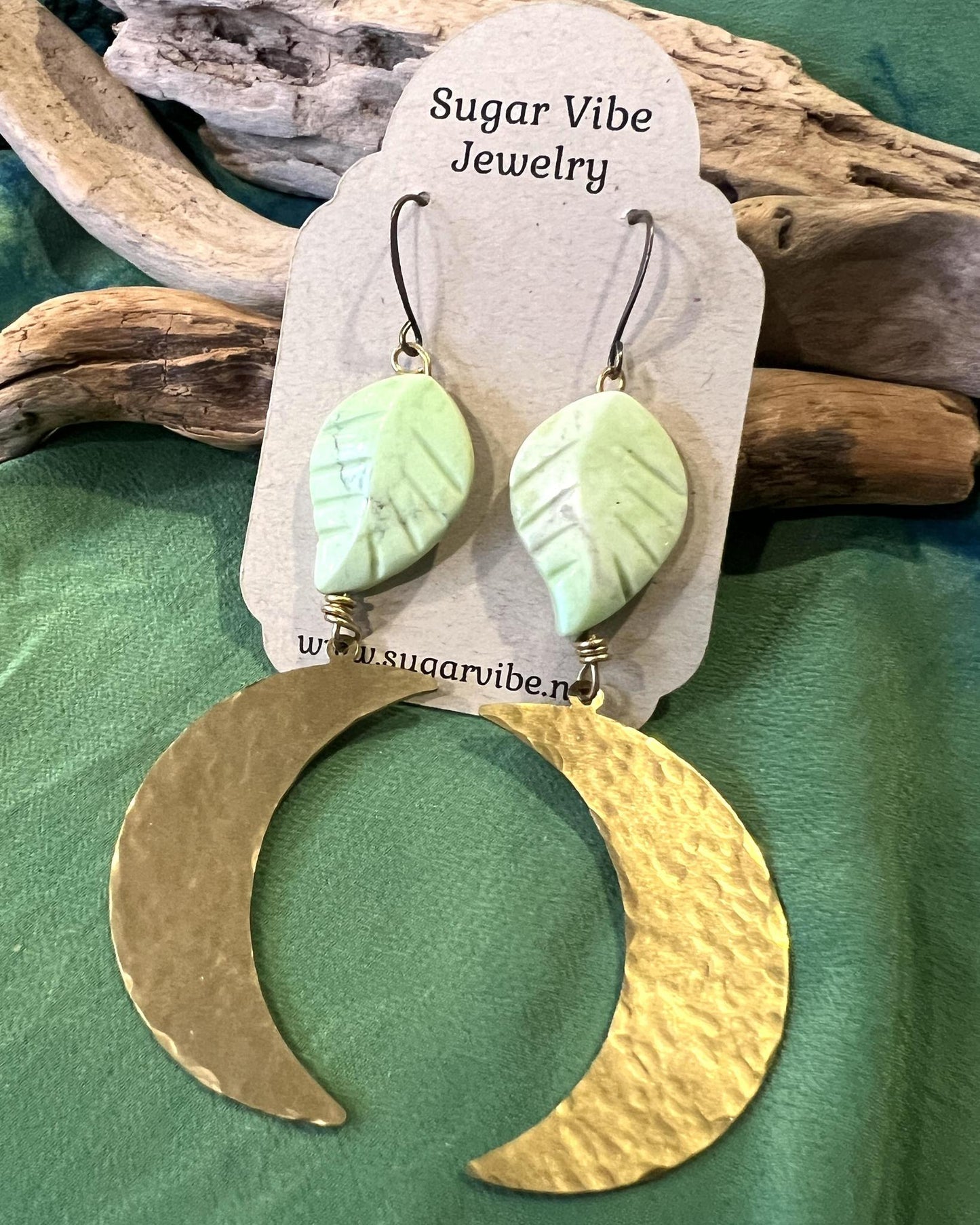 Sugar Vibe Crescent Moon Earrings with Green Leaves