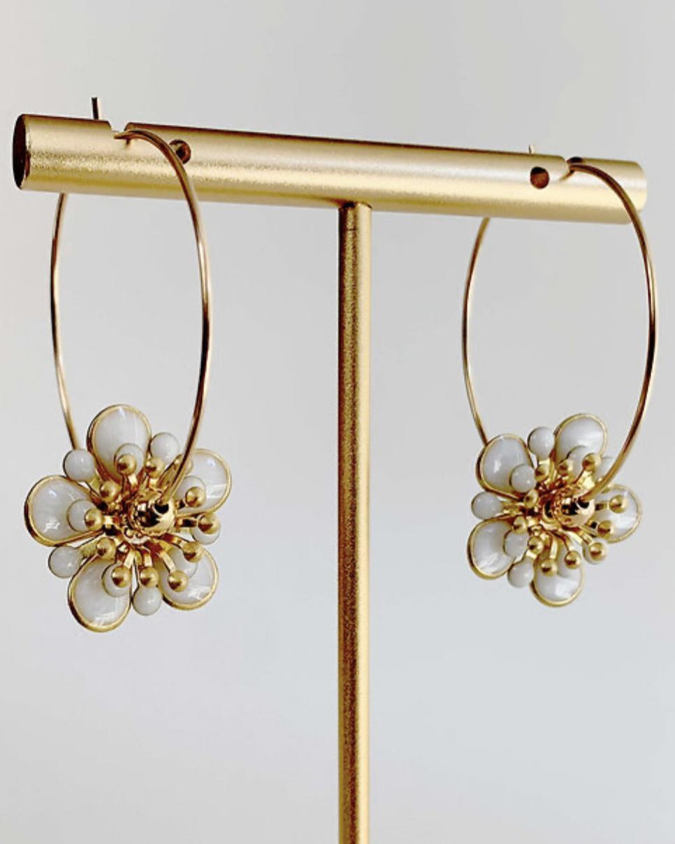 caliLOVESchi 14k Gold Hoops - White Daisy