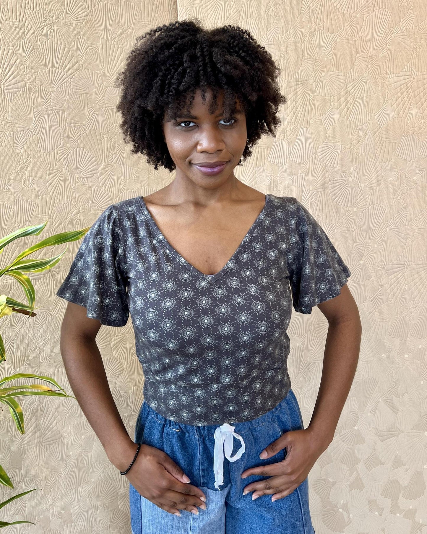 Squasht Bell Sleeve Ballet Top in Gray Starburst Print