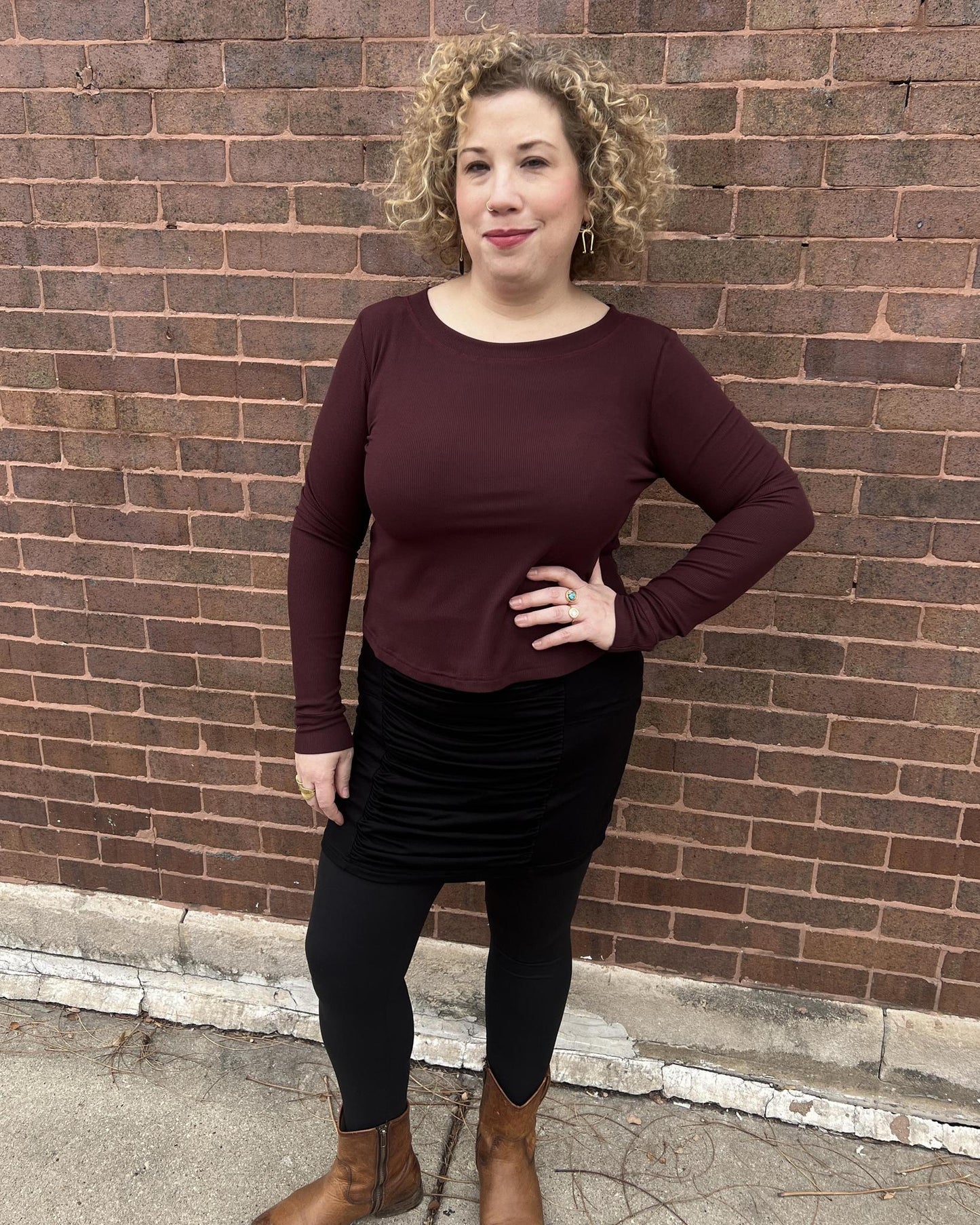 Squasht Long Sleeve Croppish Tee in Solid Cranberry Rib Knit