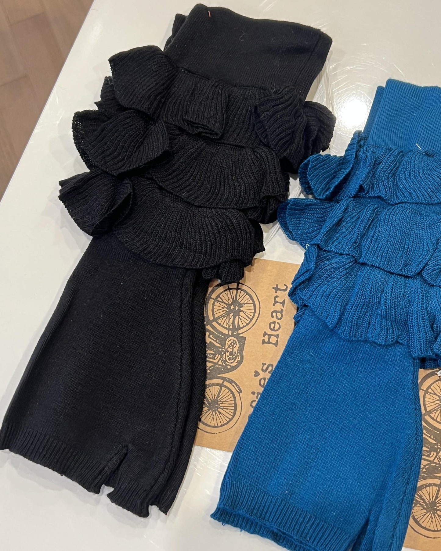 Effie's Heart East End Gloves - Black