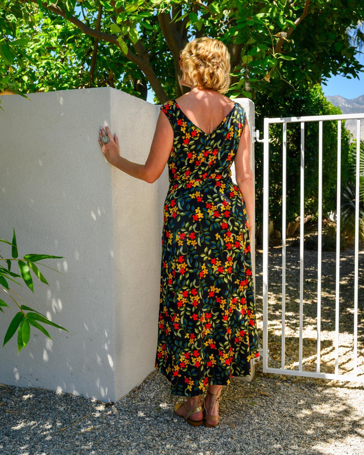 Squasht Maxi Dress Black with Colorful Floral Print