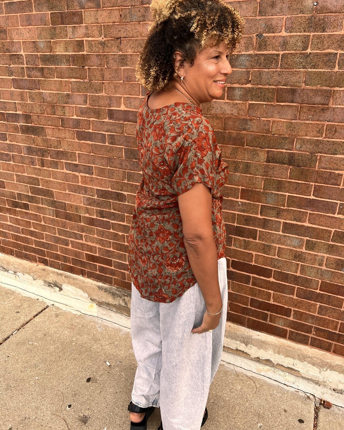 Indie Ella Eesha V-Neck Top in Terra Cotta Flourish