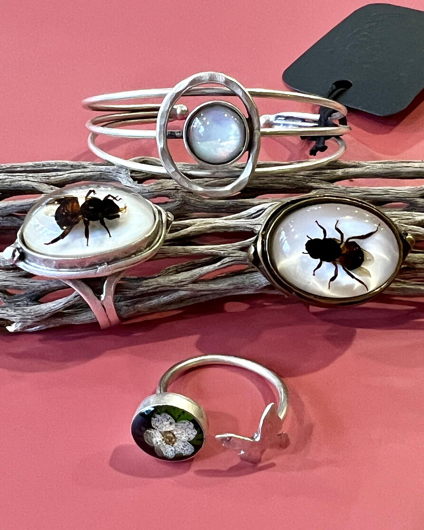 Pajaro Negro Honey Bee Ring - Silver