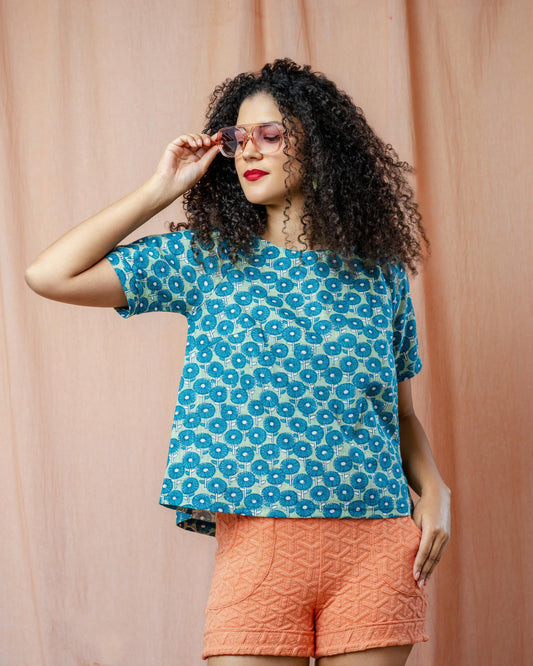 Squasht Puff Sleeve Top in Caribbean Turquoise Cotton Poplin Flower Print 🌼