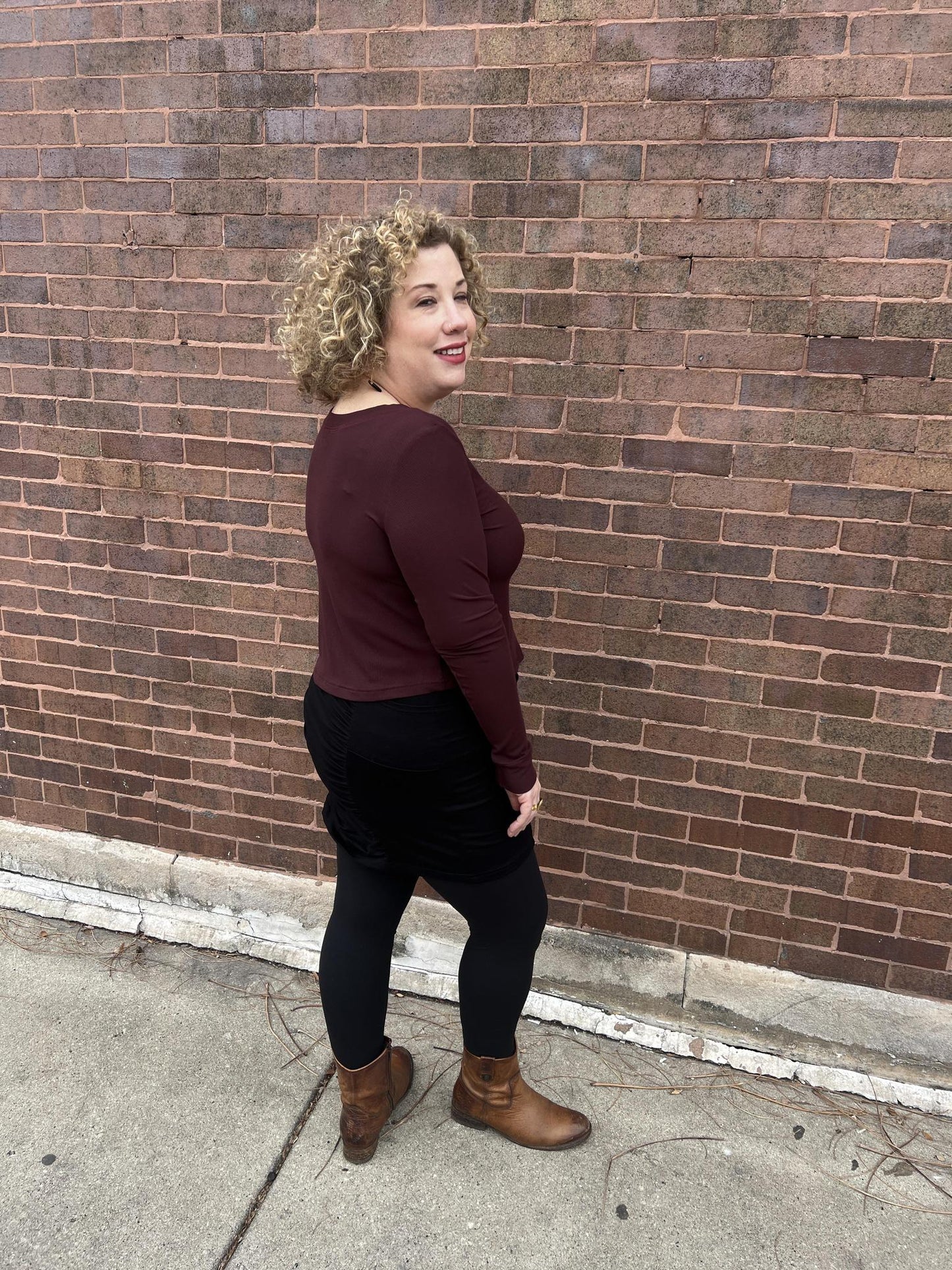 Squasht Long Sleeve Croppish Tee in Solid Cranberry Rib Knit