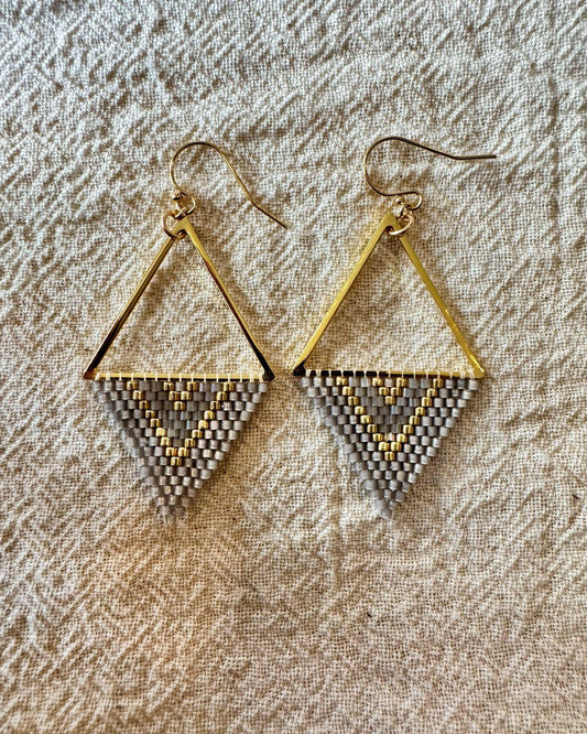 SV Beads Medium Japanese Beaded Earrings in Gray and Gold