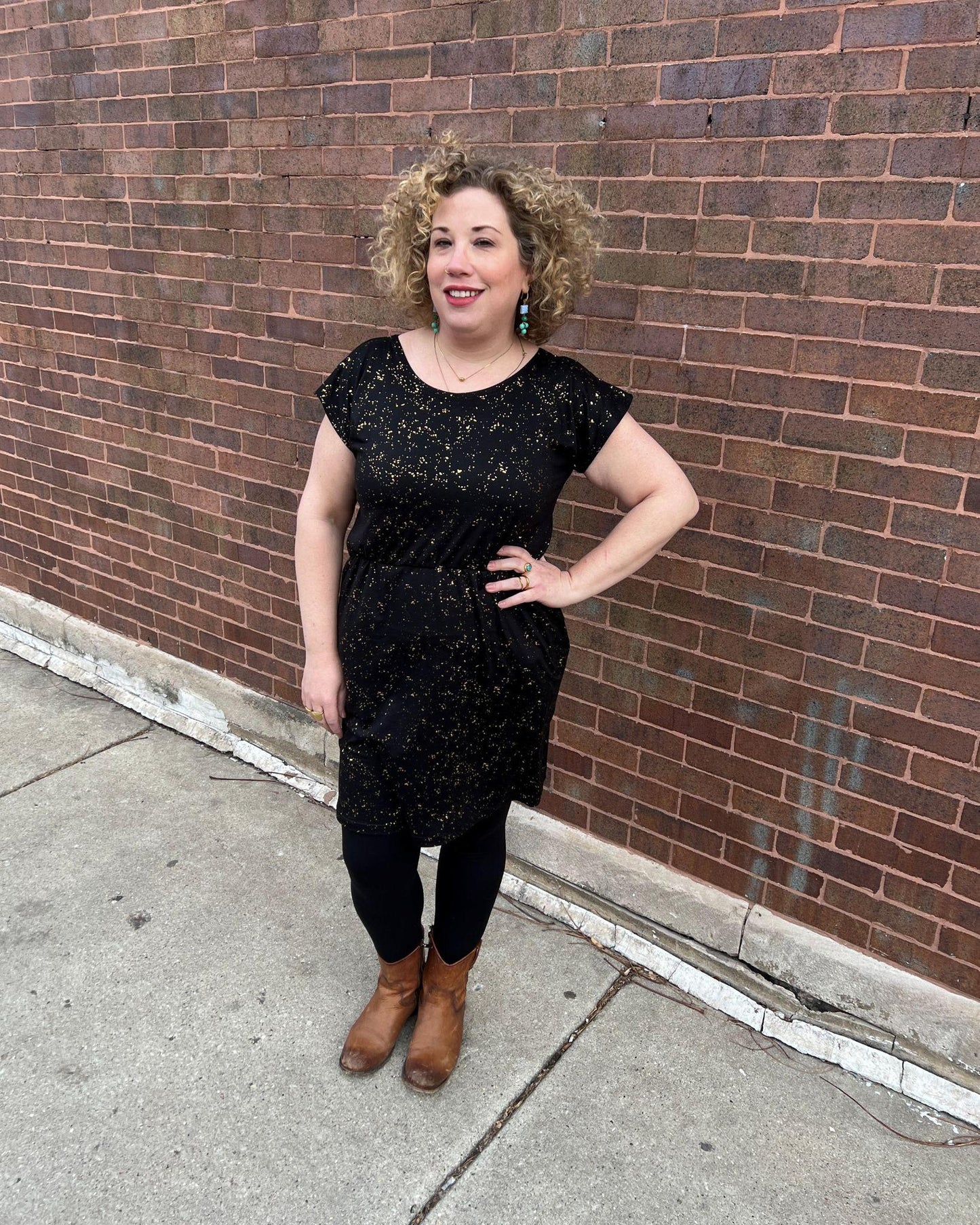 Fayru Cinched Waist Dress in Black with Gold Speckles