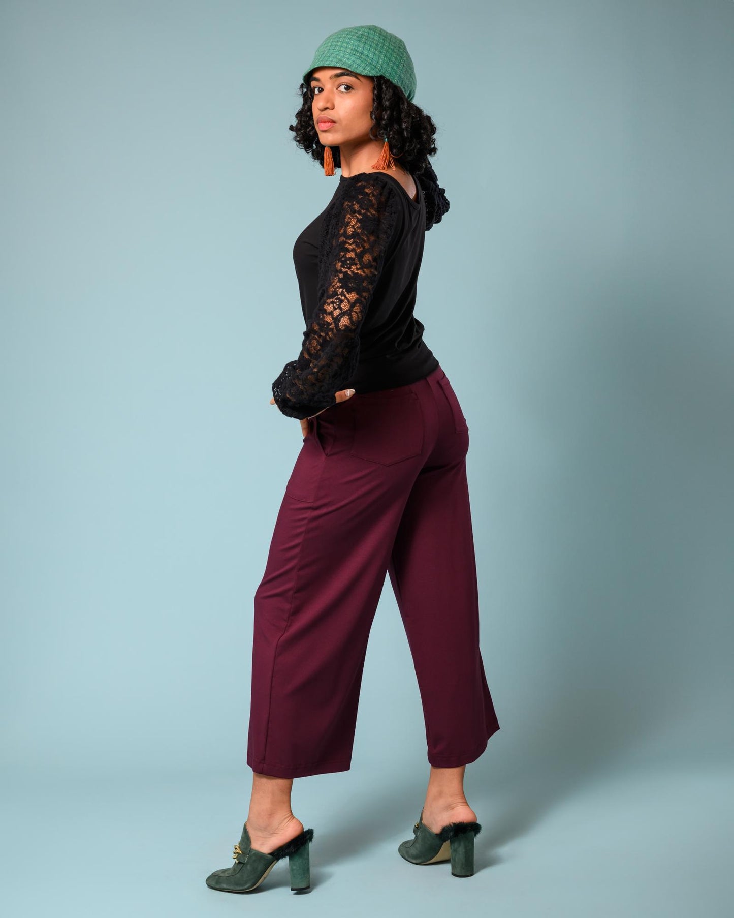 Squasht Wide Leg Pants (Cropped) Merlot