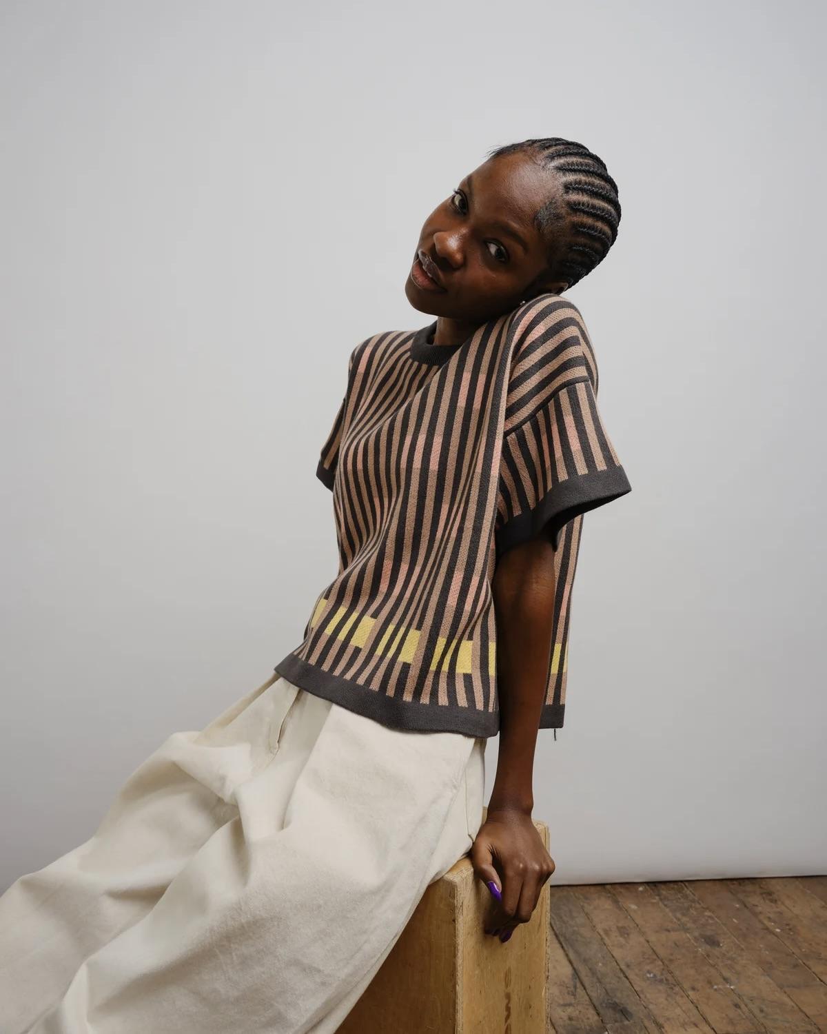 The Endery Bauhaus Short Sleeve Sweater Tee in Oxide (Camel/Gray)
