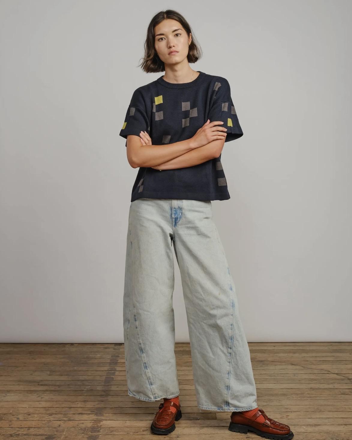 The Endery Albers Short Sleeve Sweater Tee in Atlantic (Navy/Grey/Yellow)