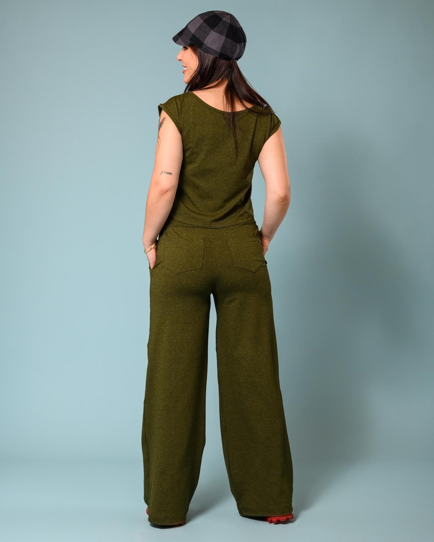 Squasht Wide Leg Long Length Pants in Deep Olive Green