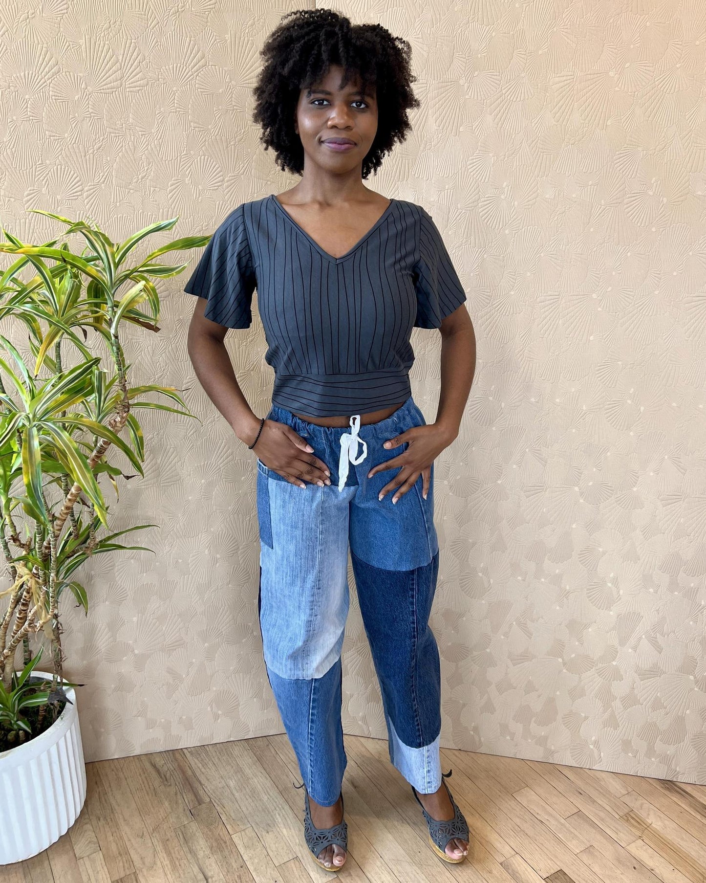Squasht Bell Sleeve Ballet Top in Gray Lines Print