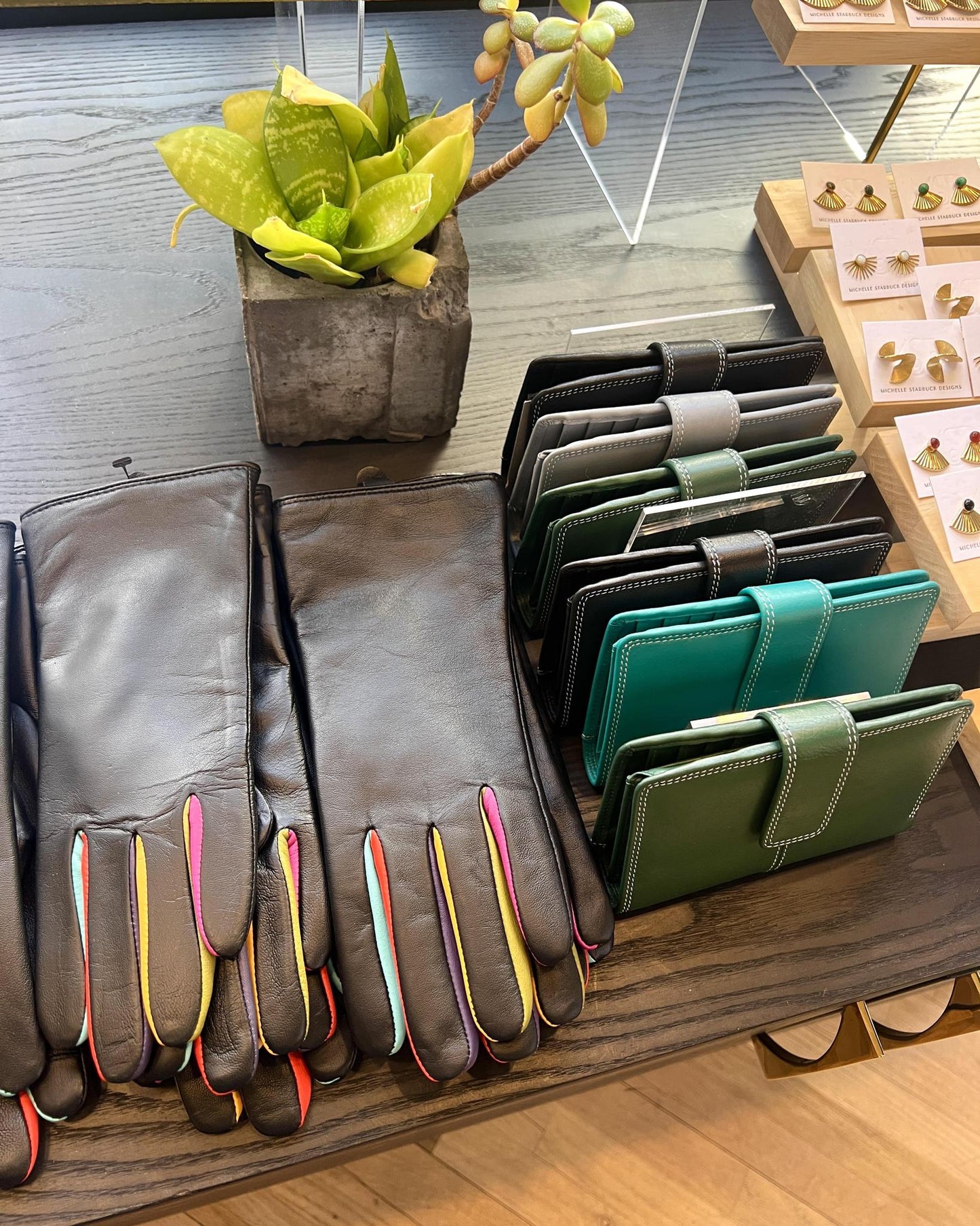 ili Leather Midi Wallet in Hunter Green