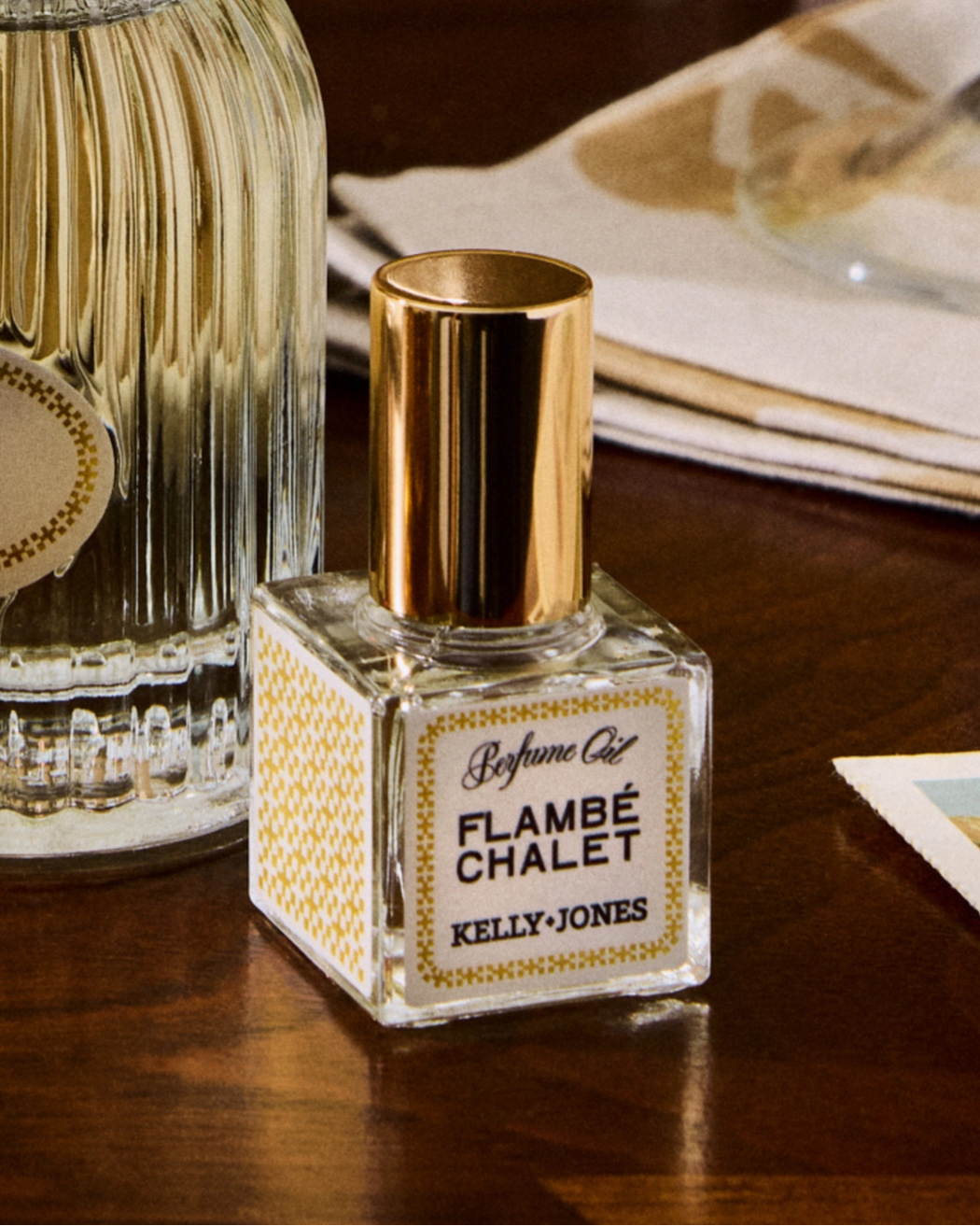 Kelly + Jones Flambé Chalet Travel Perfume Oil