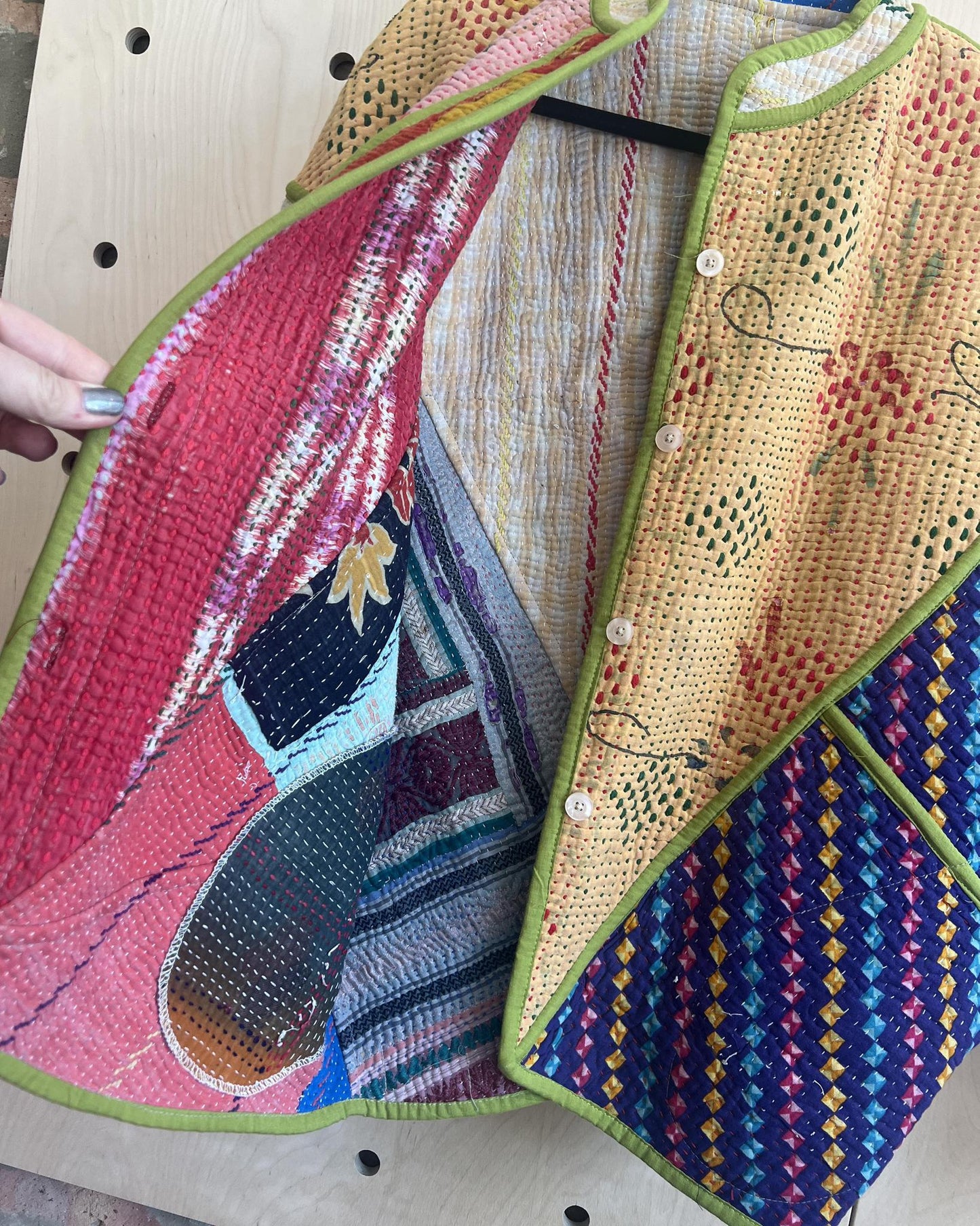 Txtile Ellie Quilted Reversible Patchwork Kantha Jacket in Devi