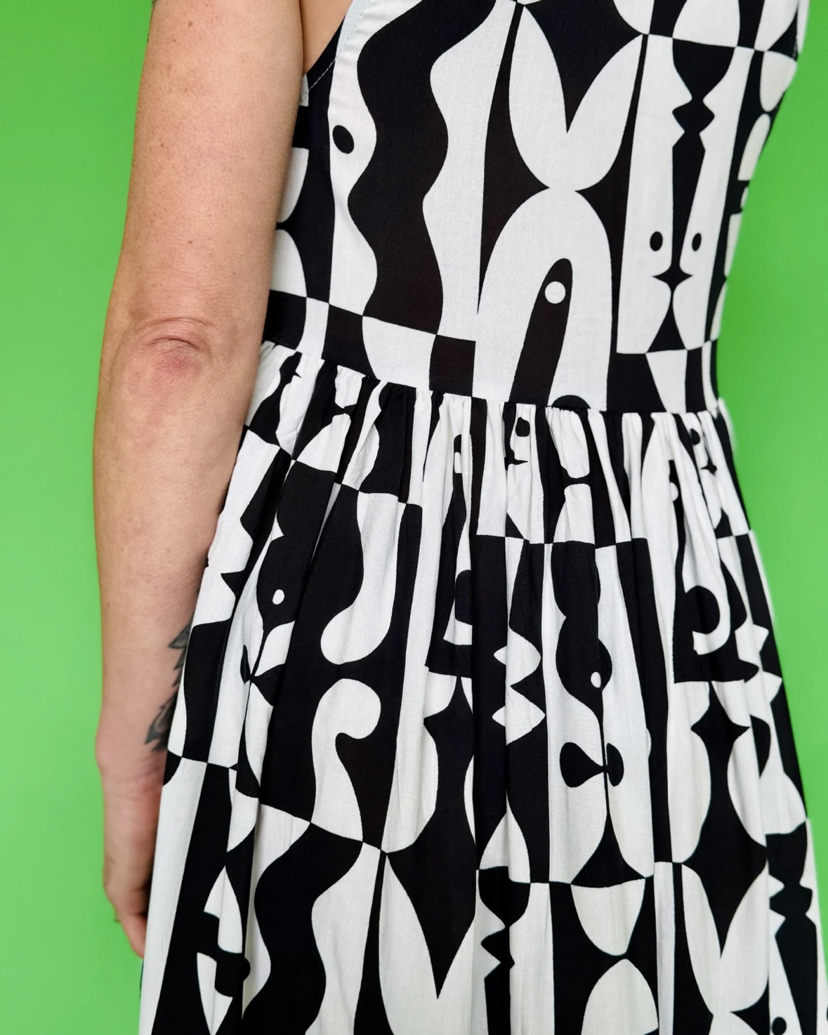 Nooworks Rayon Naomi Dress in Illusions
