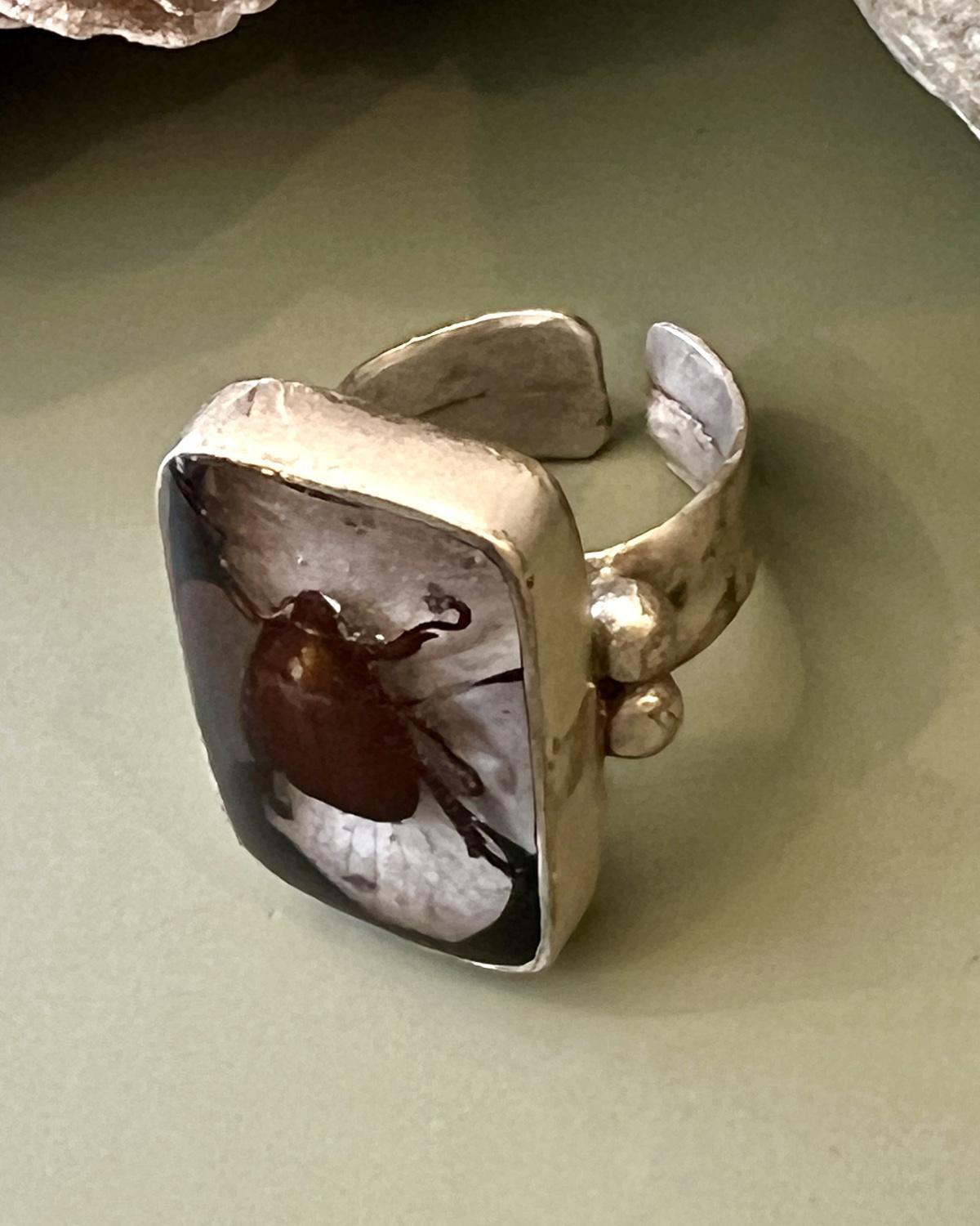 Pajaro Negro Botanical Beetle Ring