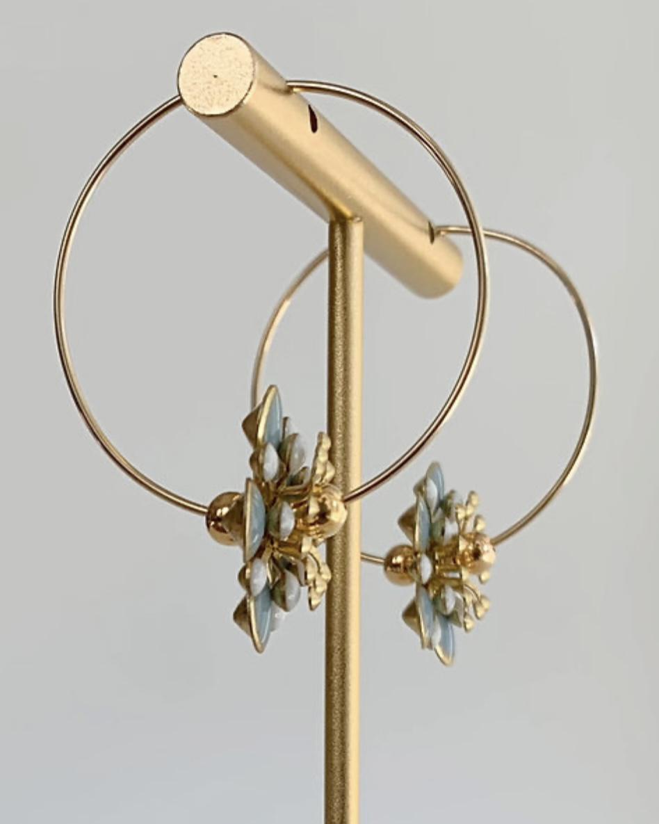 caliLOVESchi 14k Gold Hoops - Blue Daisy