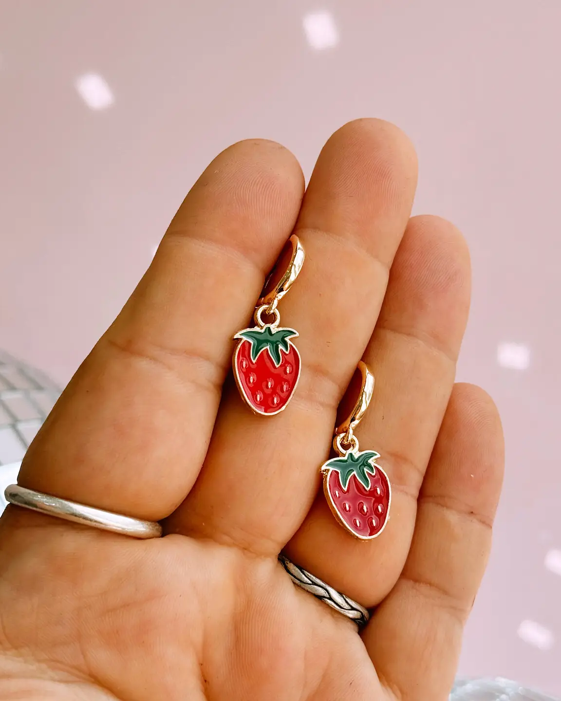 Golden Hour Strawberry Huggies