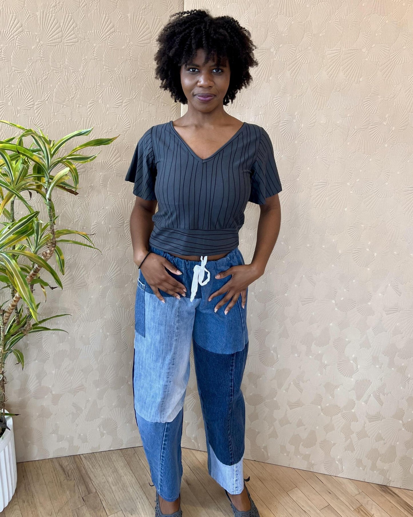 Squasht Bell Sleeve Ballet Top in Gray Lines Print