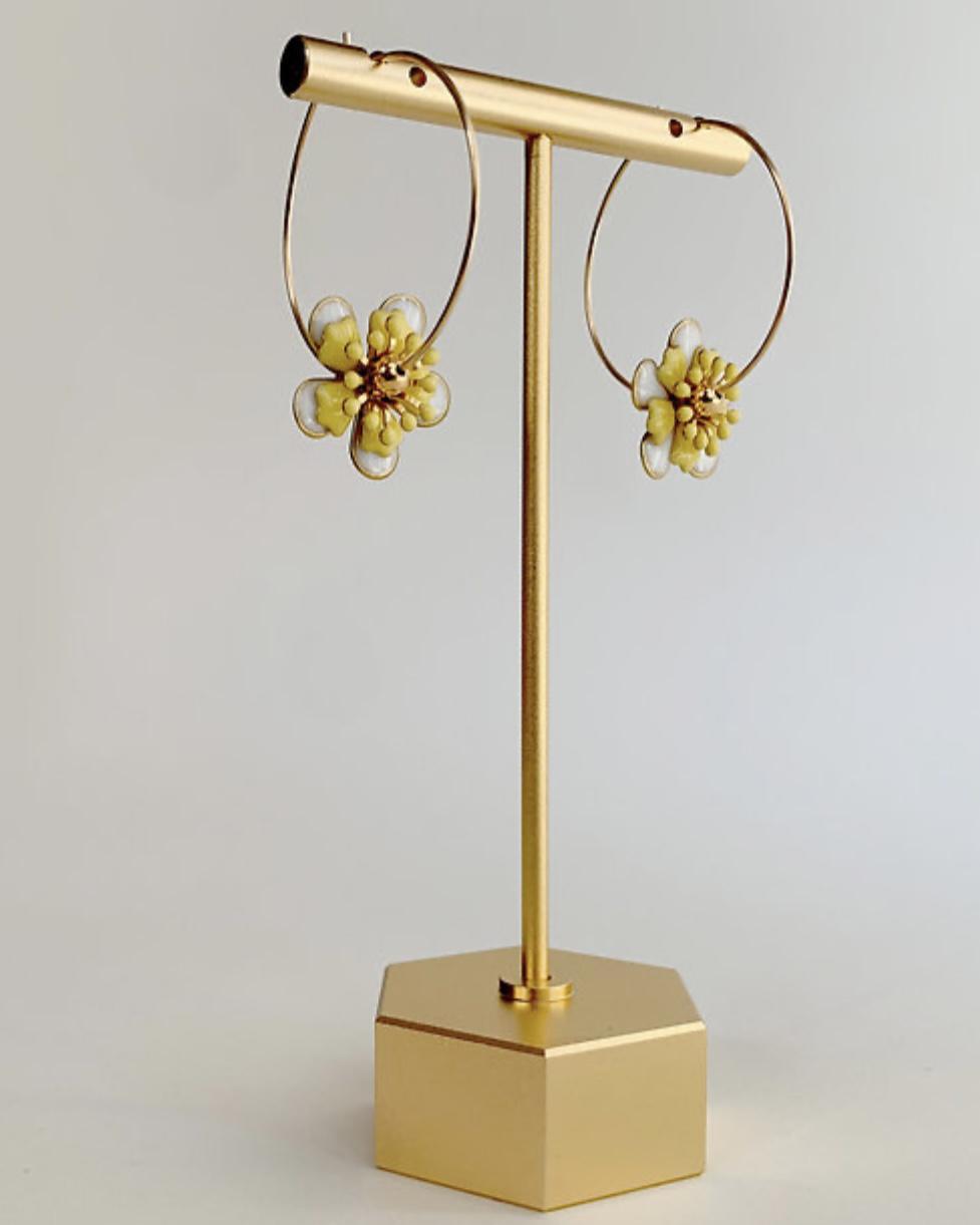 caliLOVESchi 14k Gold Hoops - Yellow Daisy