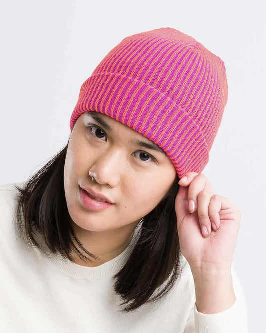 Verloop Simple Rib Knit Beanie Hat in Poppy & Magenta