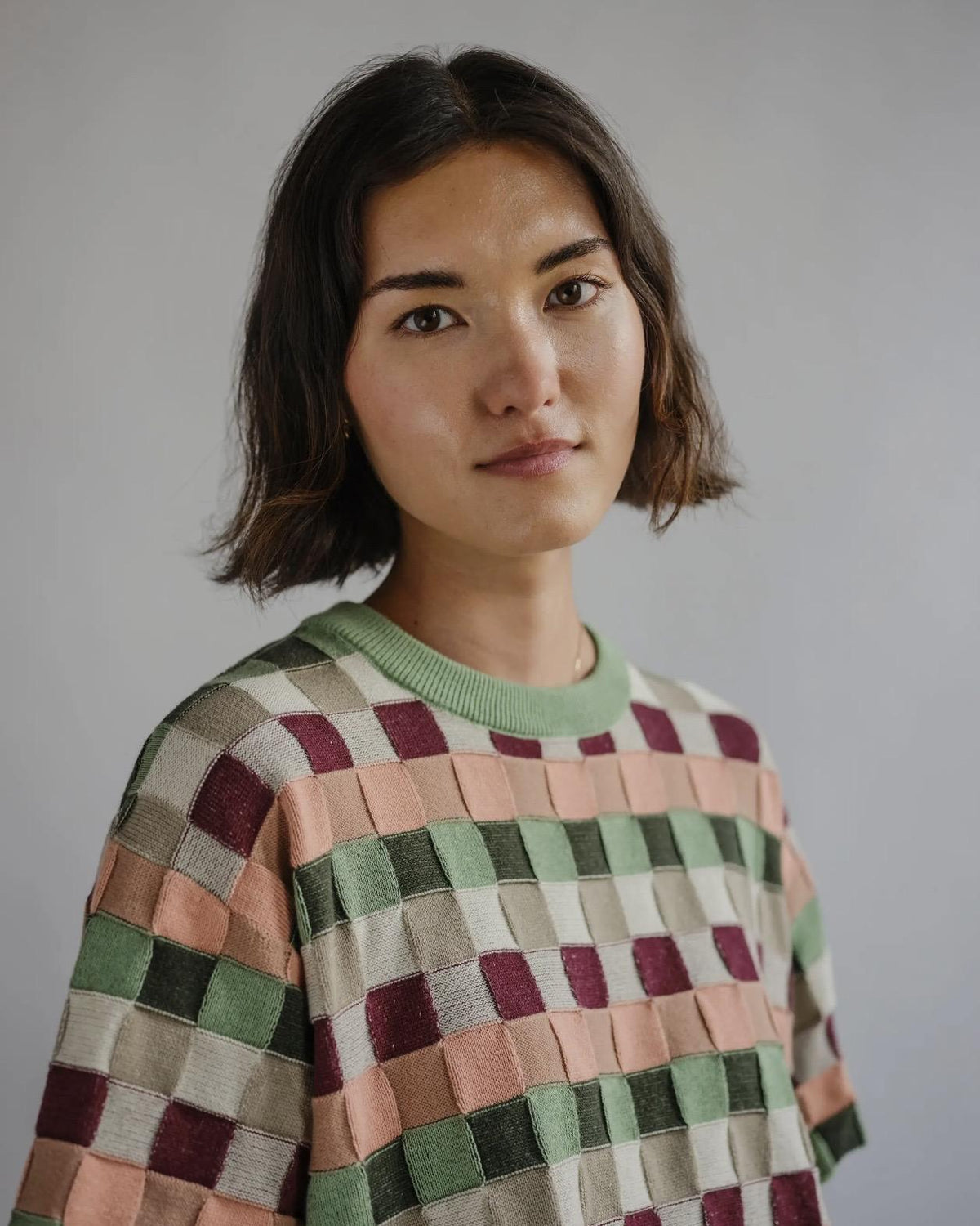 The Endery Sonia Short Sleeve Sweater Tee in Zephyr (Sage/Peach/Cream)