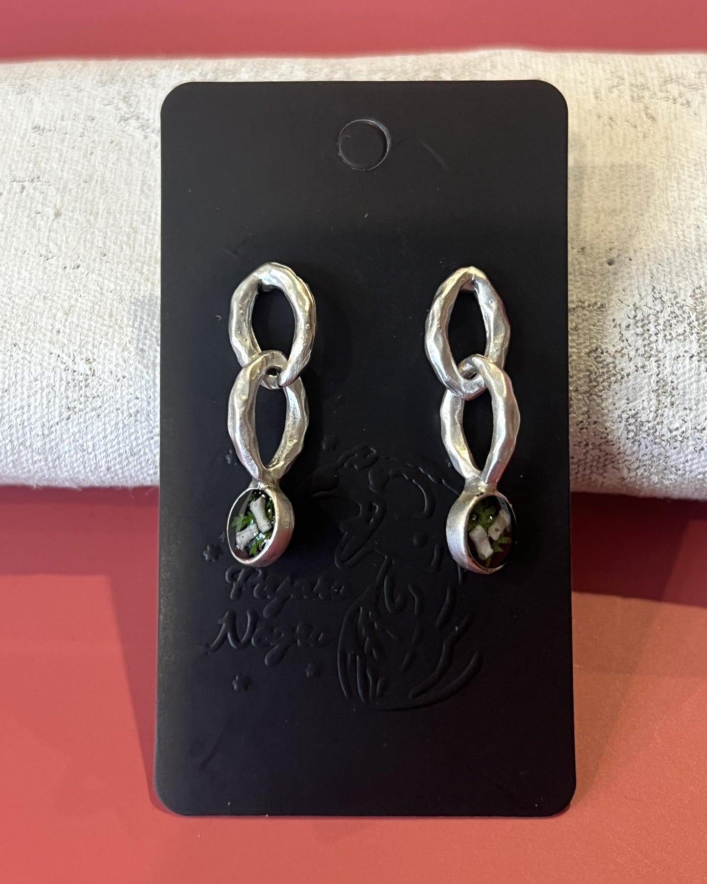 Pajaro Negro Silver Chain with Fern & Rabbit Bone Earrings