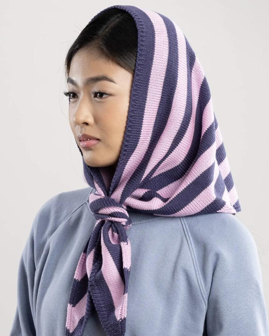 Verloop Simple Stripe Triangle Scarf in Lilac Denim