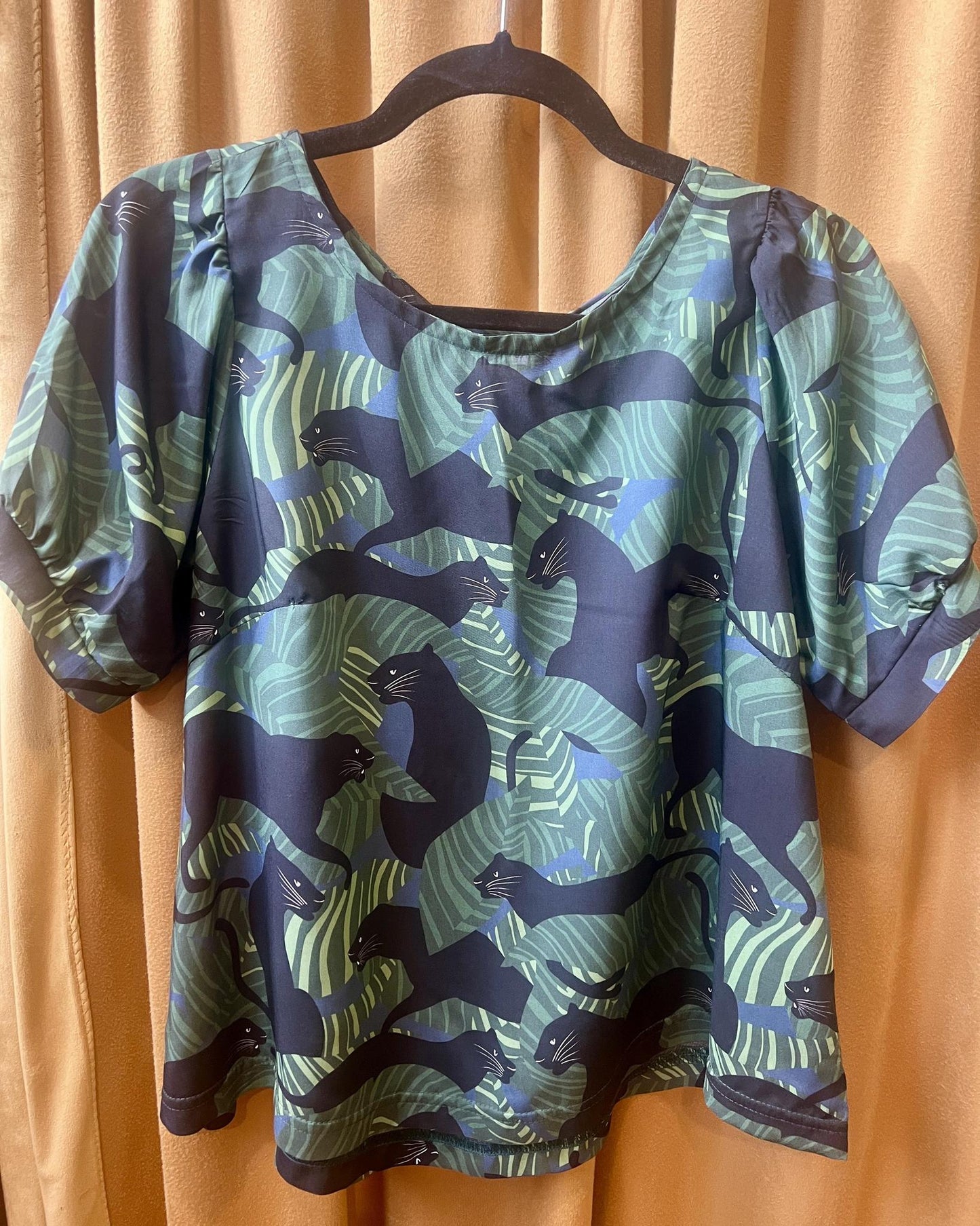 Squasht Puff Sleeve Top in Black Panther