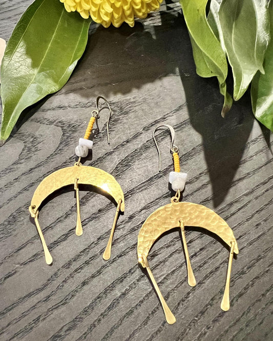 Sugar Vibe Hammered Arch and Moonstone Earrings